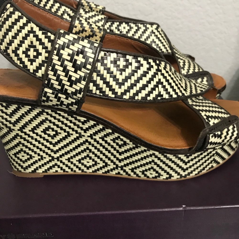 Lucky Brand Kiki leather platform wedge sandals